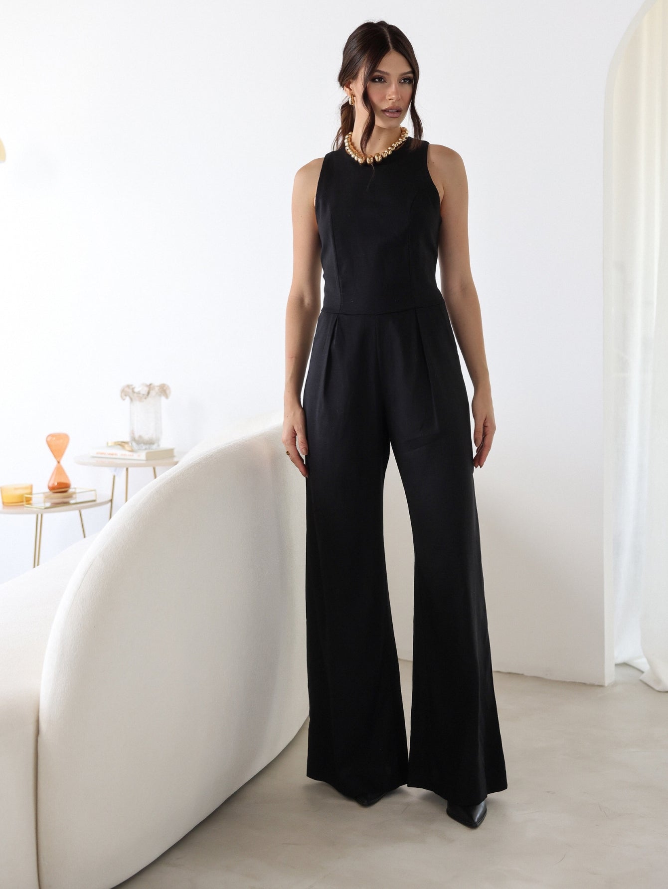 Macacão de Linho Sem Mangas Bolso Lateral Zíper nas Costas Debora