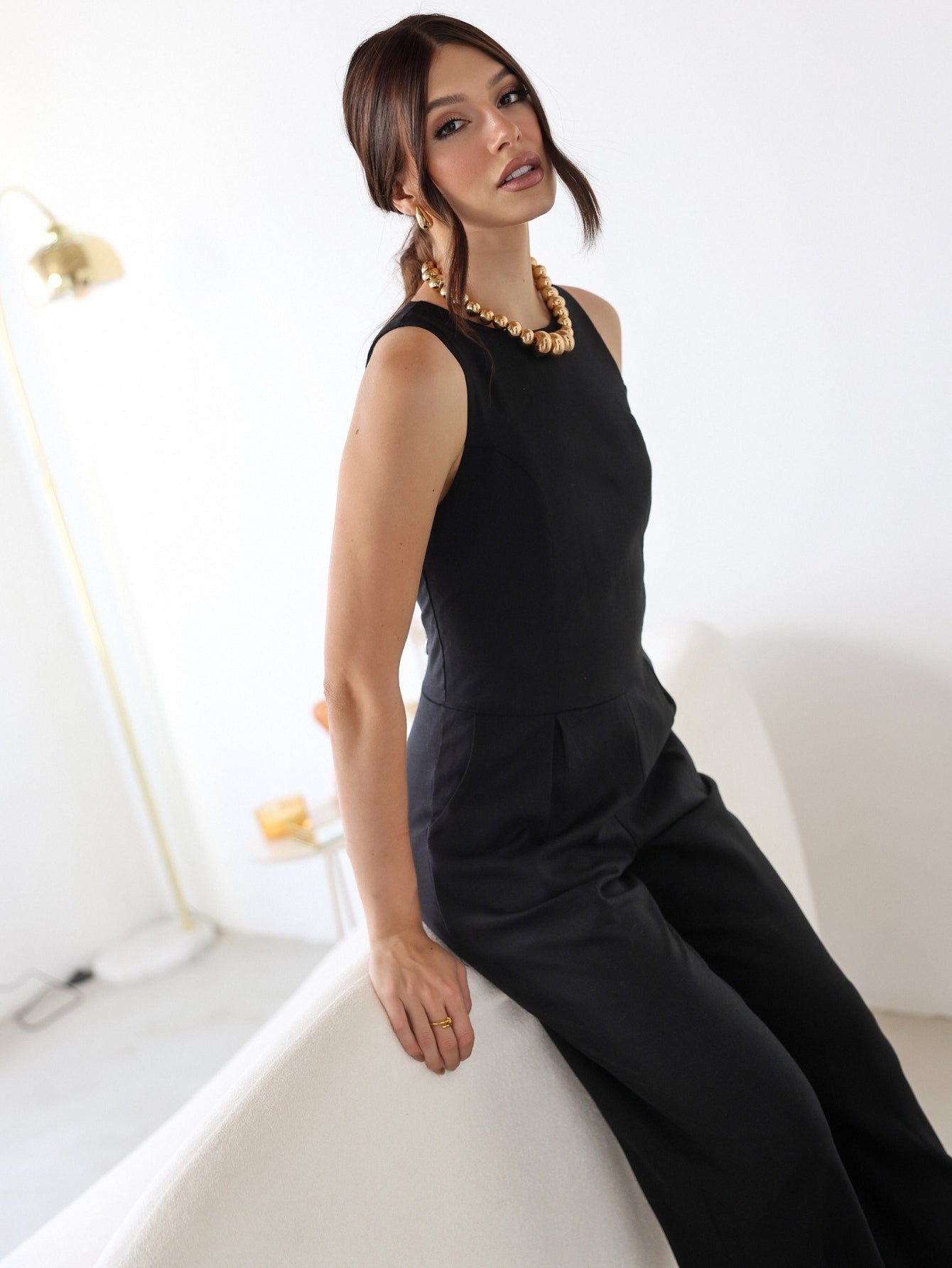 Macacão de Linho Sem Mangas Bolso Lateral Zíper nas Costas Debora