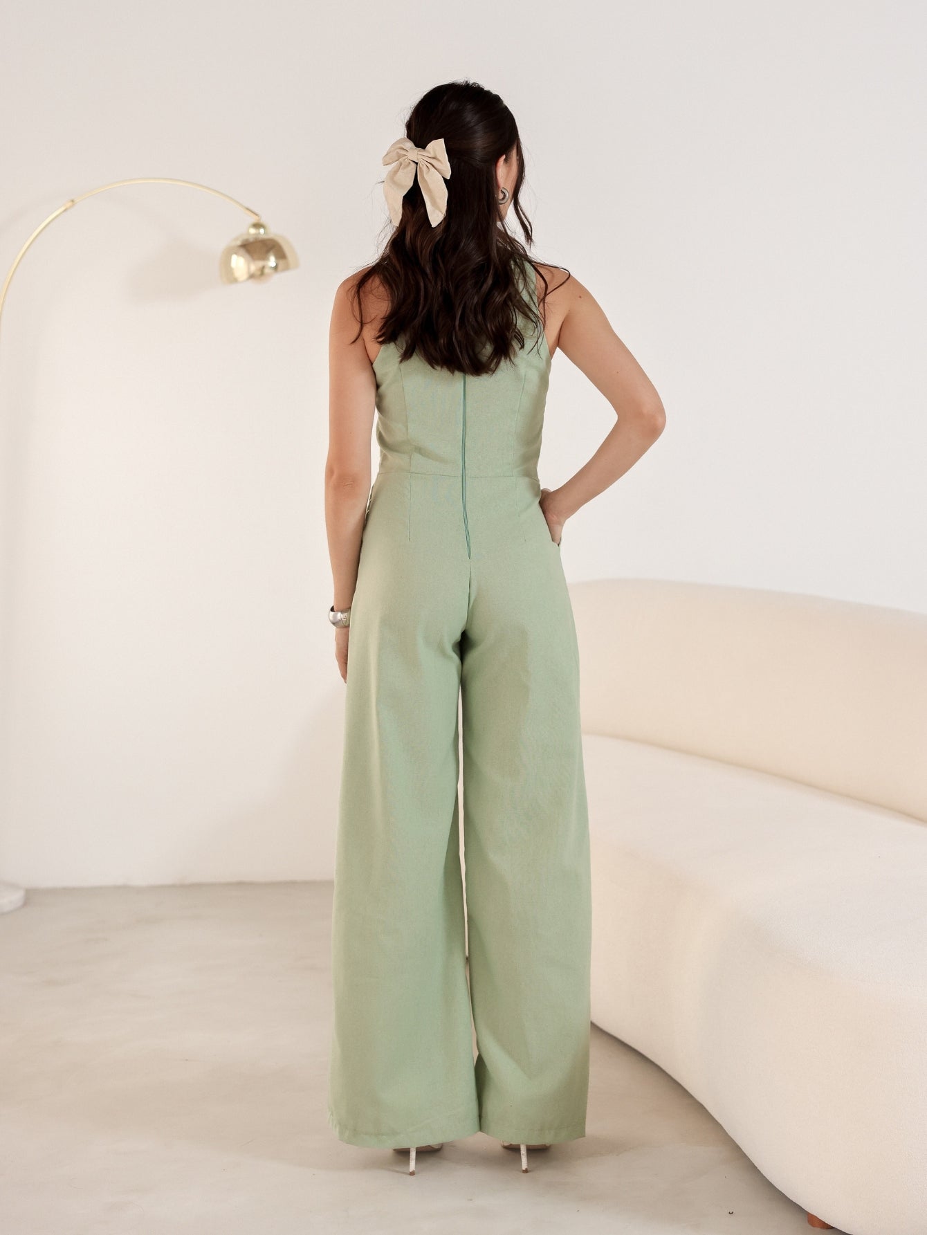 Macacão de Linho Sem Mangas Bolso Lateral Zíper nas Costas Debora