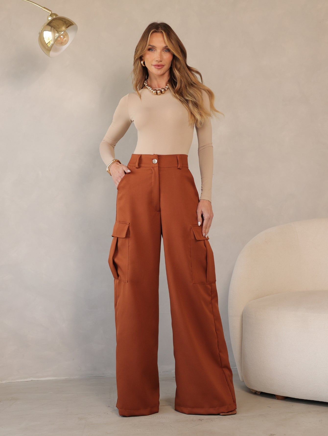 Calça Cargo Pantalona Alfaiataria Amavi