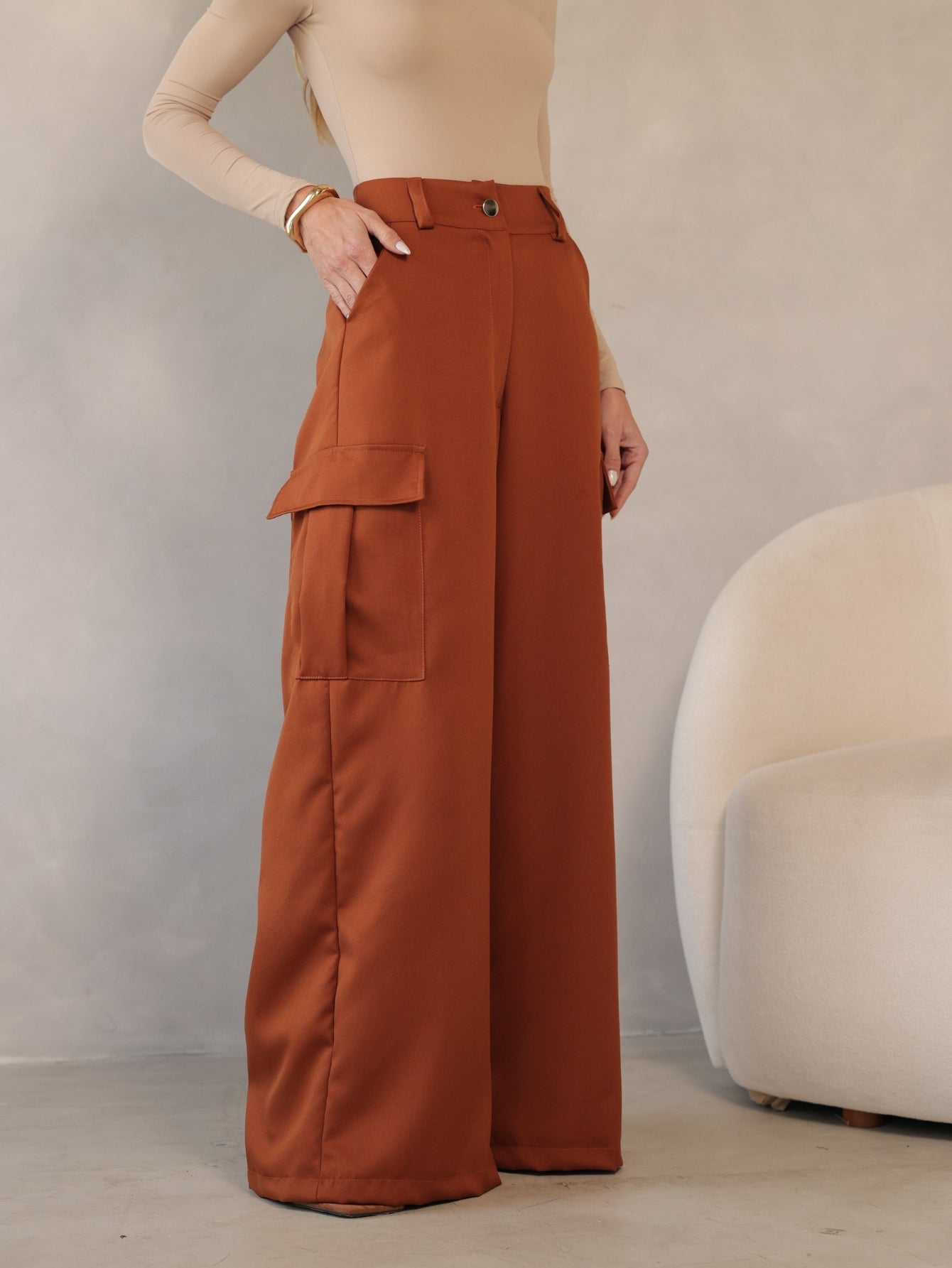 Calça Cargo Pantalona Alfaiataria Amavi