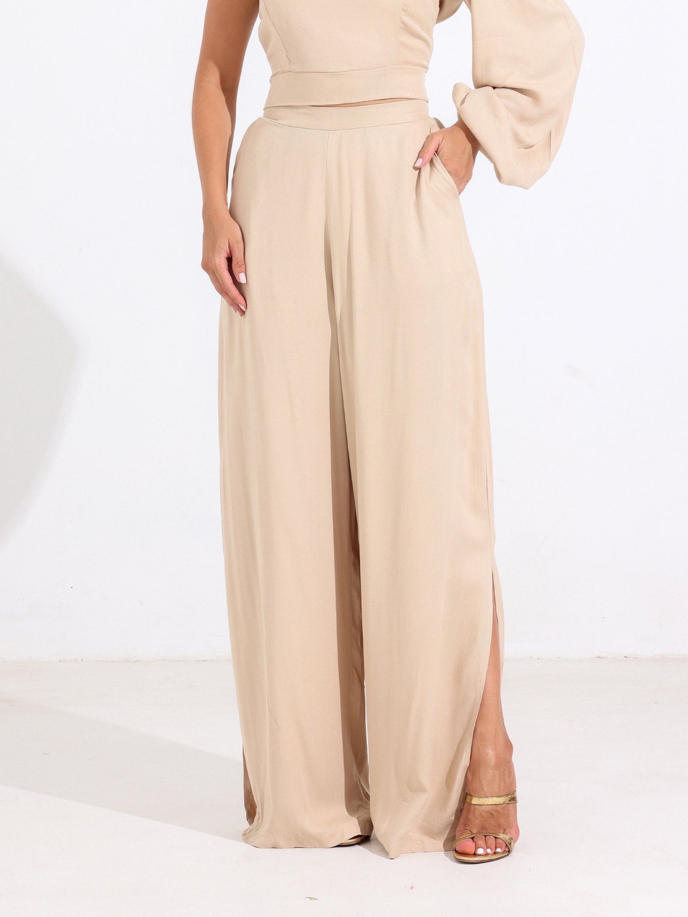 Calça Alfaiataria Reta com Fenda Lateral – Natalie