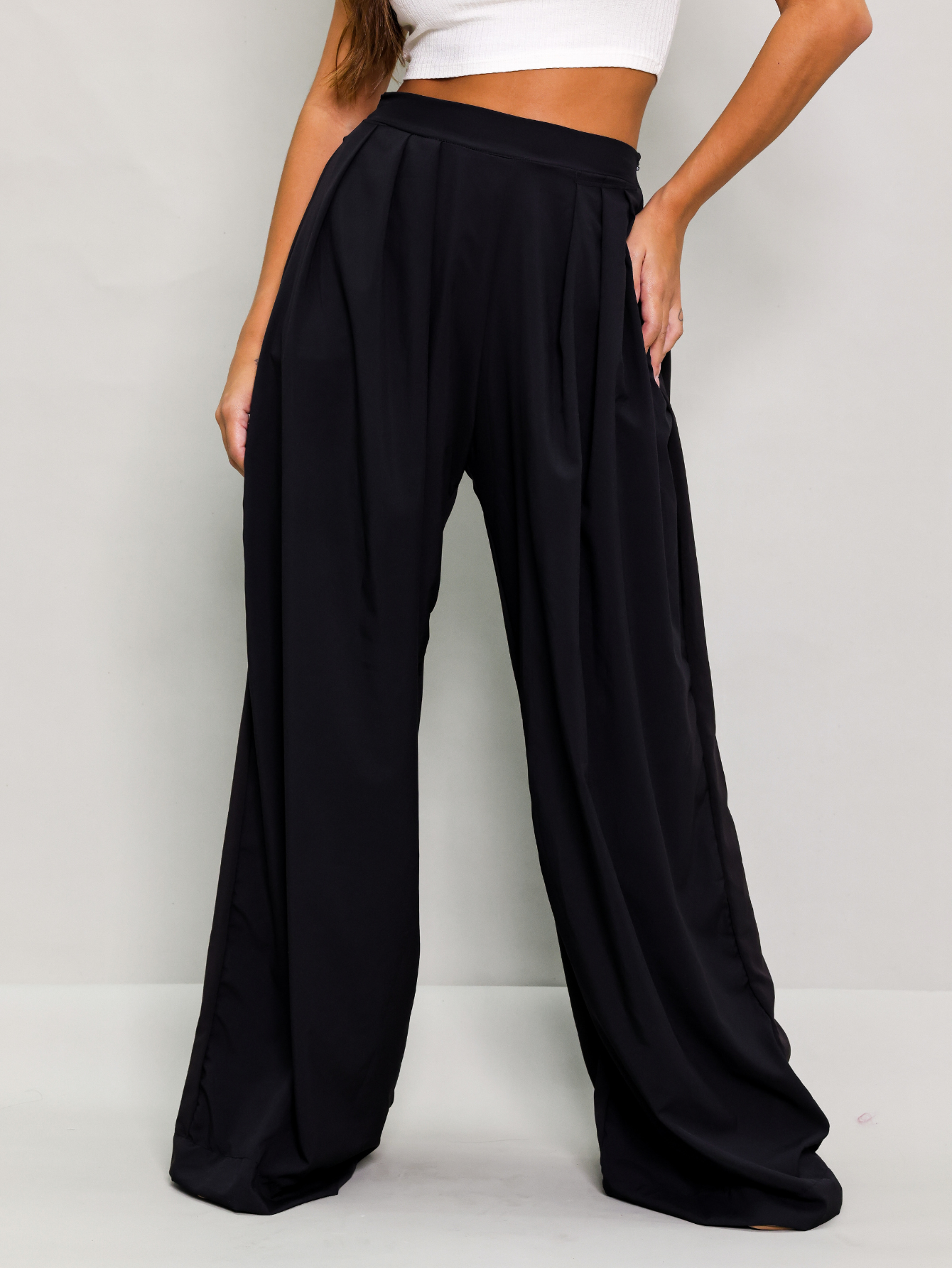 Calça Pantalona Fluida Comfy com Elástico e Bolso Lateral Maite