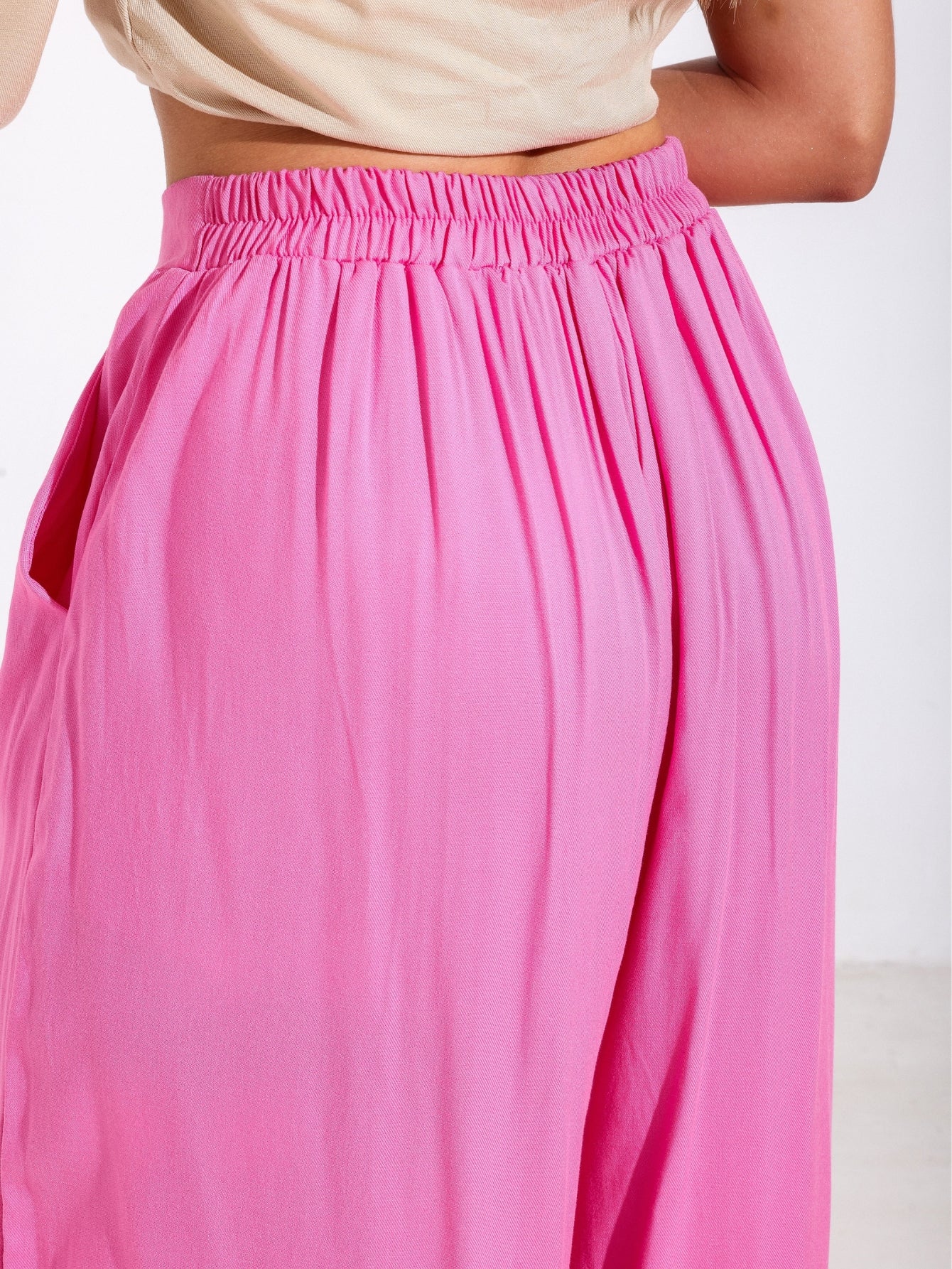 Calça Alfaiataria Reta com Fenda Lateral – Natalie