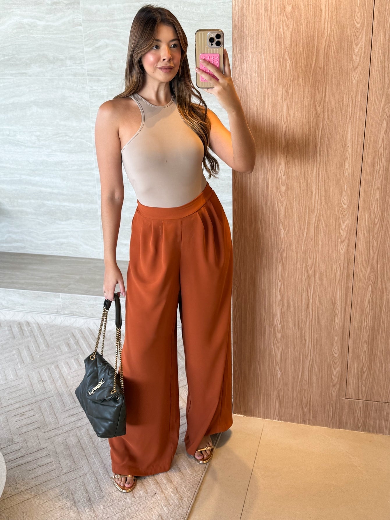 Calça Pantalona Fluida Comfy com Elástico e Bolso Lateral Maite